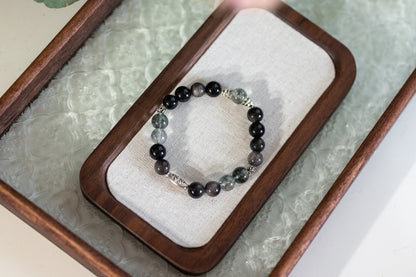 Green Phantoms Quartz Bracelet: NOVOLUMEN